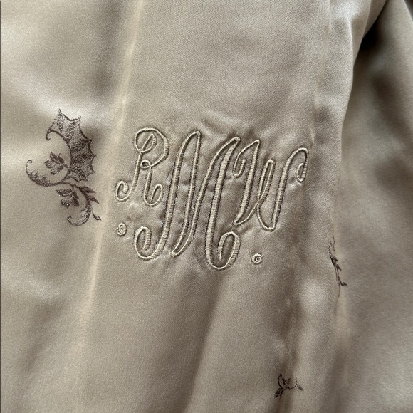 Vintage Furs by Pollans Women’s Blonde Mink Fur Coat Warm Luxury Outdoors M/L - Picture 8 of 15